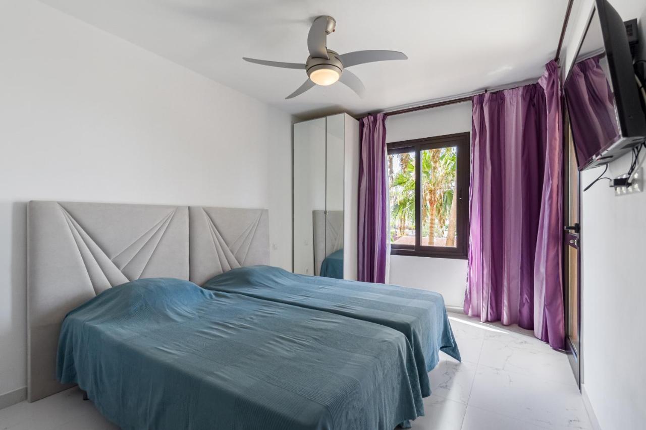 Amazing 3 Bedroom Apartment On The First Line Of The Best Las Americas Beach, Air Conditioner And Terrace Ocean View Playa de las Americas  Luaran gambar